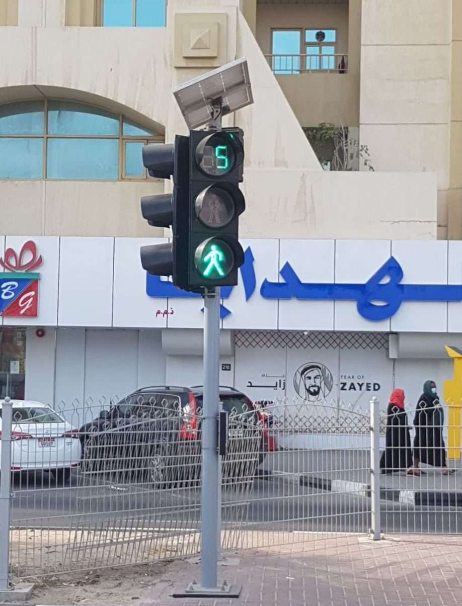Wireless Traffic Pedestrian Signal with Push Button